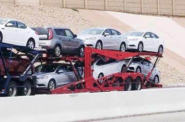 sicherer transport von premium fahrzeugen 380x250